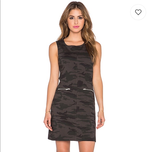Sanctuary Dresses & Skirts - Sanctuary “Mod Molly” Camo Print Shift Dress